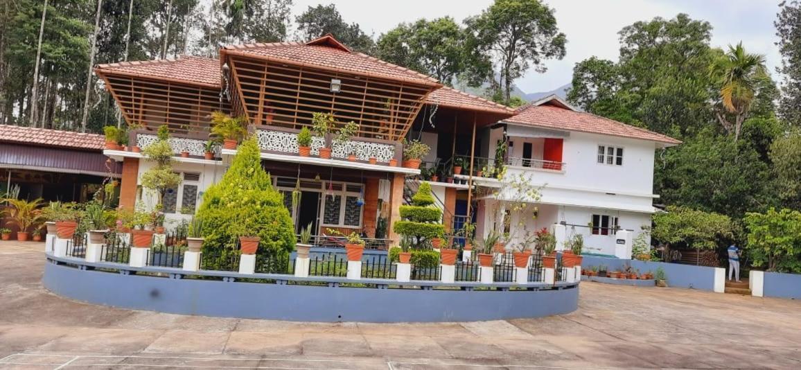 Pepper Valley Resort Kalpetta Exterior photo