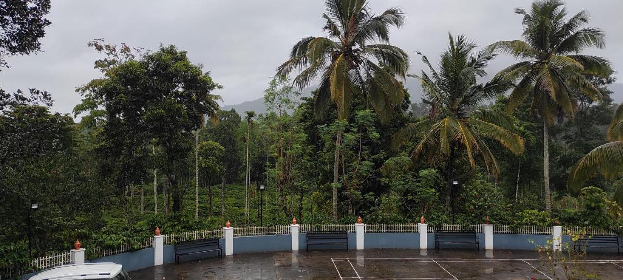 Pepper Valley Resort Kalpetta Exterior photo